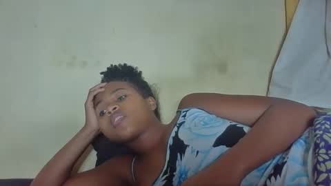 Kenchy online show from October 2025 03:49:01 PM