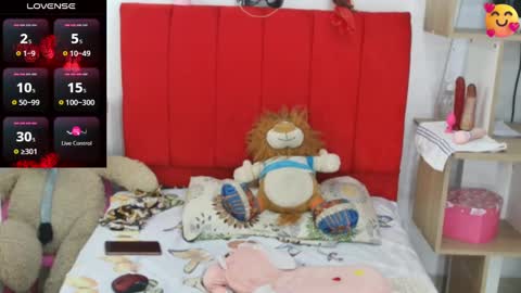 Snapshot of kendal_2 chatting on January 2025 09:40:01 PM Mariana online show from January 2025 09:40:01 PM