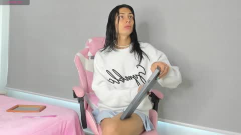 Snapshot of kendal_hot1 chatting on November 2025 01:11:01 PM Aleja3 online show from November 2025 01:11:01 PM