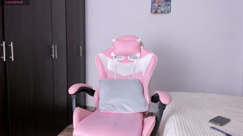 Snapshot of kendal_hot1 chatting on February 2026 06:49:02 PM Aleja3 online show from February 2026 06:49:02 PM