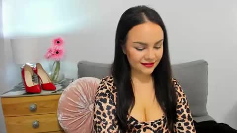 KendalDaisy online show from February 2025 05:15:01 PM