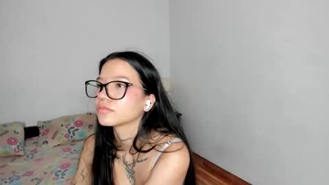 Kendal online show from February 2026 02:59:02 PM