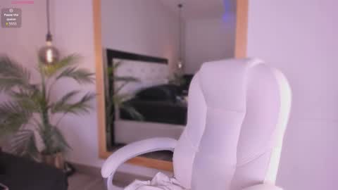    online show from October 2025 12:02:02 PM