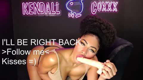 Snapshot of kendall_coxxx chatting on January 2025 05:24:02 AM online show from January 2025 05:24:02 AM