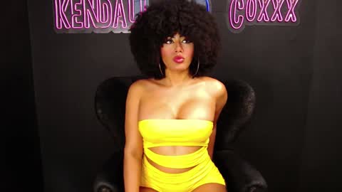 Snapshot of kendall_coxxx chatting on February 2025 05:53:02 AM online show from February 2025 05:53:02 AM