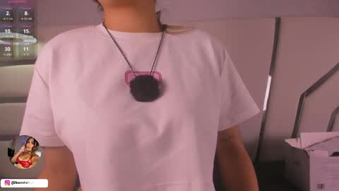 kendall_evanss_ online show from May 2026 07:42:02 PM