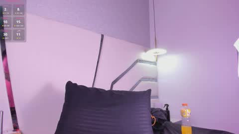 kendall_evanss_ online show from May 2026 08:28:01 PM