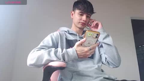 kendall ross online show from September 2025 03:17:01 PM