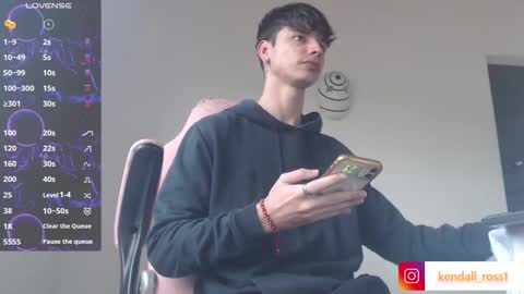 kendall ross online show from October 2025 03:07:01 PM