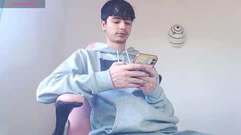 kendall ross online show from November 2025 02:54:01 PM