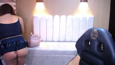 Snapshot of kendall_rossii_ chatting on November 2025 03:39:01 AM kendall_rossii_ online show from November 2025 03:39:01 AM