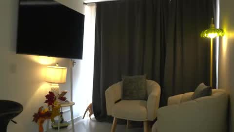 Andrea online show from November 2025 02:50:01 PM