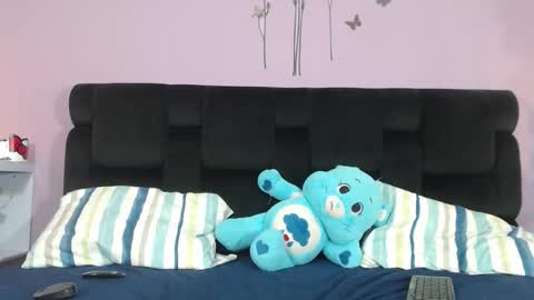 Snapshot of kendallwings chatting on October 2025 09:40:01 AM kendallwings online show from October 2025 09:40:01 AM