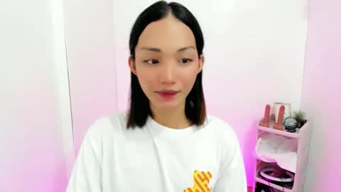 KENDAL online show from October 2025 05:06:02 AM