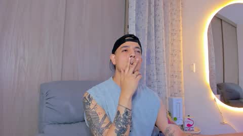 Snapshot of kendel_dimitri chatting on November 2025 02:32:01 AM kendel_dimitri online show from November 2025 02:32:01 AM