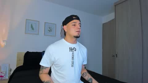 kendel_dimitri online show from December 2025 04:41:02 AM