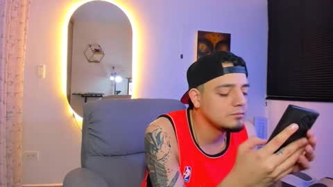 kendel_dimitri online show from February 2026 05:36:02 AM