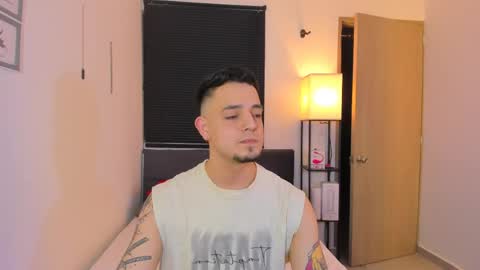 kendel_dimitri online show from April 2026 09:23:01 AM