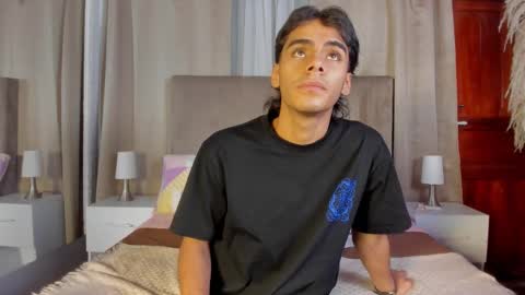 kendra and liam online show from October 2025 11:44:01 AM