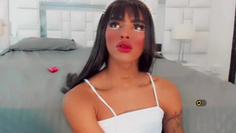 Snapshot of kendra_bailey chatting on January 2025 09:40:02 PM Kendra Bailey online show from January 2025 09:40:02 PM