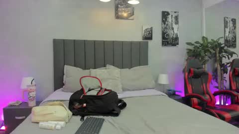 Kendra London online show from November 2025 11:20:02 AM