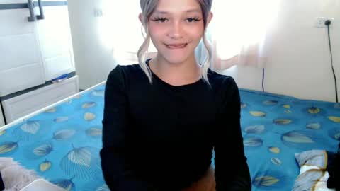 kendra_lunaxx online show from June 2026 06:40:02 AM