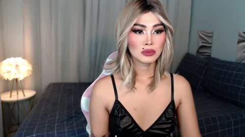KENDRA online show from June 2026 11:30:02 PM