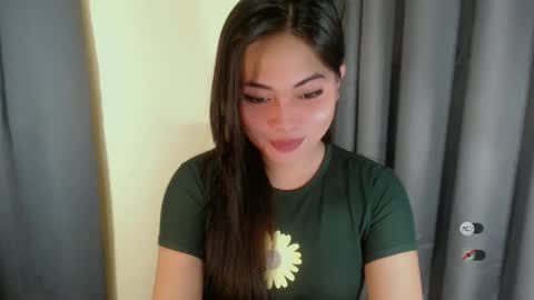 Snapshot of kendra_slut chatting on March 2025 06:50:01 PM K E N D R A online show from March 2025 06:50:01 PM