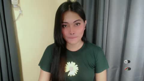 Snapshot of kendra_slut chatting on March 2025 06:56:01 PM K E N D R A online show from March 2025 06:56:01 PM