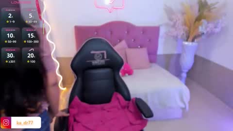 Snapshot of kendra_tay chatting on March 2026 04:07:02 AM kendra online show from March 2026 04:07:02 AM