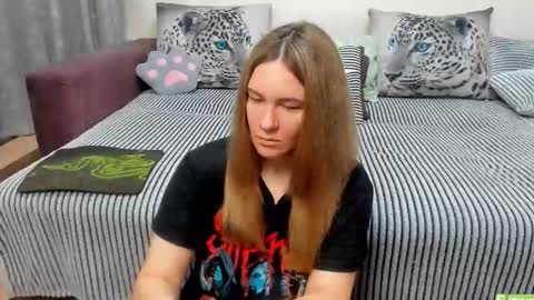 Snapshot of kendra_xx_ chatting on February 2026 11:54:01 PM Kendra online show from February 2026 11:54:01 PM