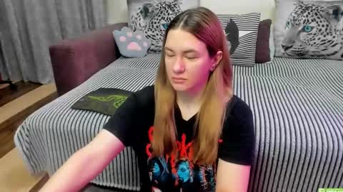 Snapshot of kendra_xx_ chatting on March 2026 11:41:01 PM Kendra online show from March 2026 11:41:01 PM
