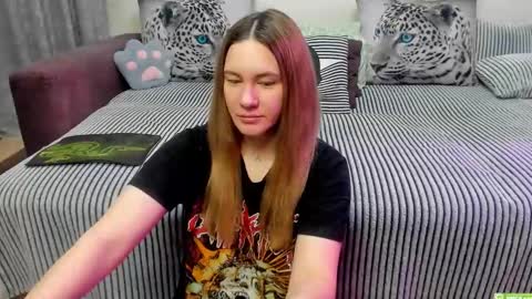 Snapshot of kendra_xx_ chatting on March 2026 11:31:02 PM Kendra online show from March 2026 11:31:02 PM