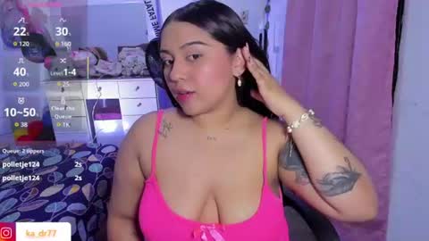 Snapshot of kendra_yul chatting on June 2026 04:18:02 AM Yul online show from June 2026 04:18:02 AM