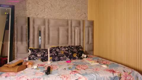 Kendra Foster online show from March 2026 12:22:01 PM