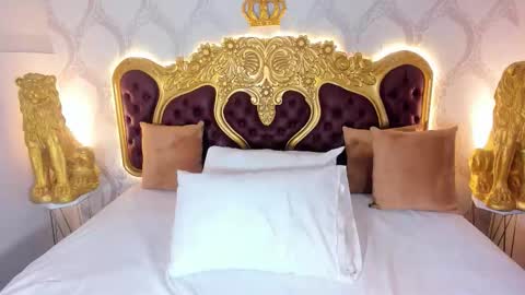 Kendral  online show from September 2025 05:00:02 AM