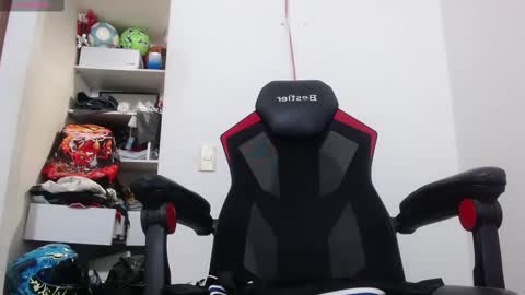 Snapshot of kenn_blake1 chatting on September 2025 04:45:02 PM blake online show from September 2025 04:45:02 PM