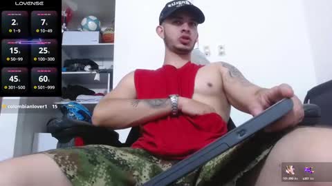 Snapshot of kenn_blake1 chatting on October 2025 02:39:02 PM blake online show from October 2025 02:39:02 PM