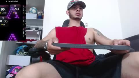 Snapshot of kenn_blake1 chatting on October 2025 05:13:02 PM blake online show from October 2025 05:13:02 PM