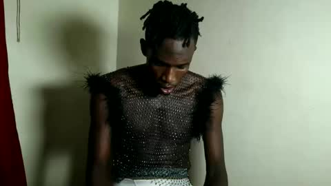 Snapshot of kenna_ass chatting on December 2025 10:05:02 PM Kenia online show from December 2025 10:05:02 PM