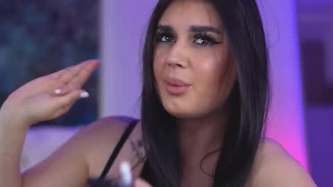 Snapshot of kenndramoon chatting on November 2025 04:08:02 PM Kendra online show from November 2025 04:08:02 PM