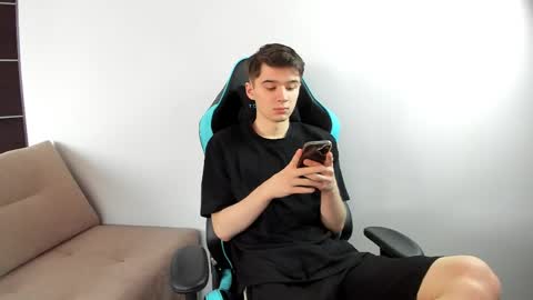 Snapshot of kennedy_max chatting on June 2026 10:54:02 AM kennedy max online show from June 2026 10:54:02 AM