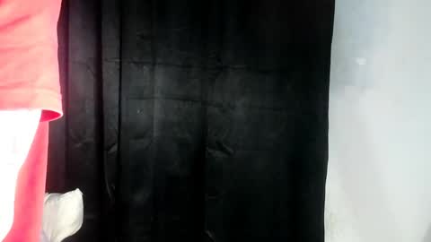 Kennfox777 online show from May 2026 07:57:02 AM