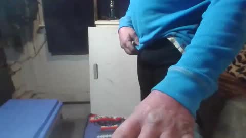 Snapshot of kenneth69h chatting on October 2025 02:51:02 PM kenneth69h online show from October 2025 02:51:02 PM