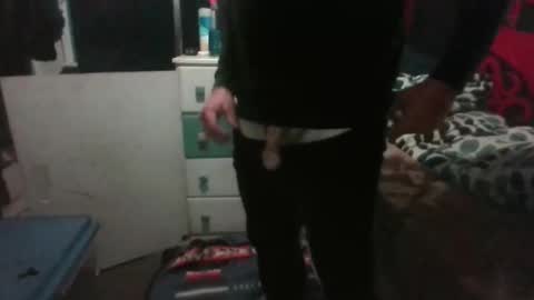 Snapshot of kenneth69h chatting on October 2025 03:35:02 PM kenneth69h online show from October 2025 03:35:02 PM