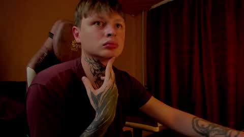 Kenny online show from October 2025 02:01:02 AM