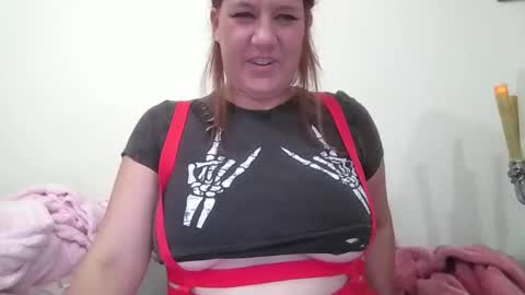 Snapshot of kenzbenz chatting on October 2025 05:04:01 PM KenzBenz online show from October 2025 05:04:01 PM