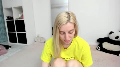 Kenzie online show from June 2026 01:39:02 PM