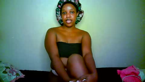 kering_lovly online show from September 2025 11:06:02 PM