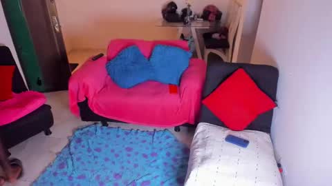 Snapshot of kerlysmith24 chatting on October 2025 04:24:02 PM Kerlysmith24 online show from October 2025 04:24:02 PM